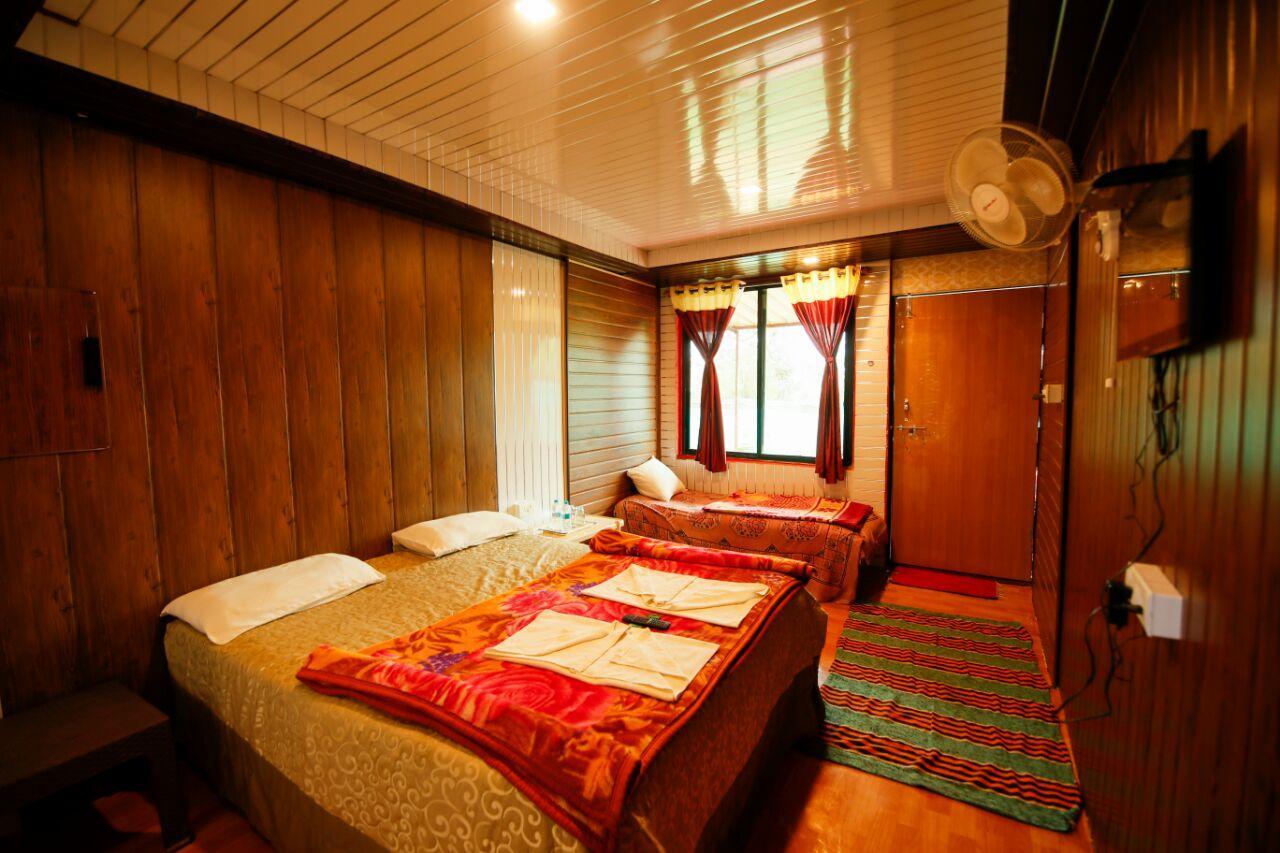 Tai Niwas Cottage มหาบาเลชวาร์ ภายนอก รูปภาพ